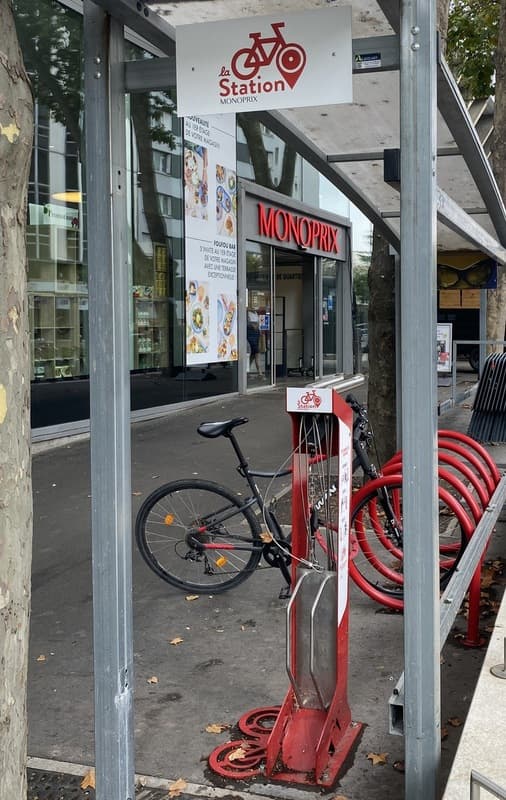 Parking vélo autoportant pour festivals et espaces urbains