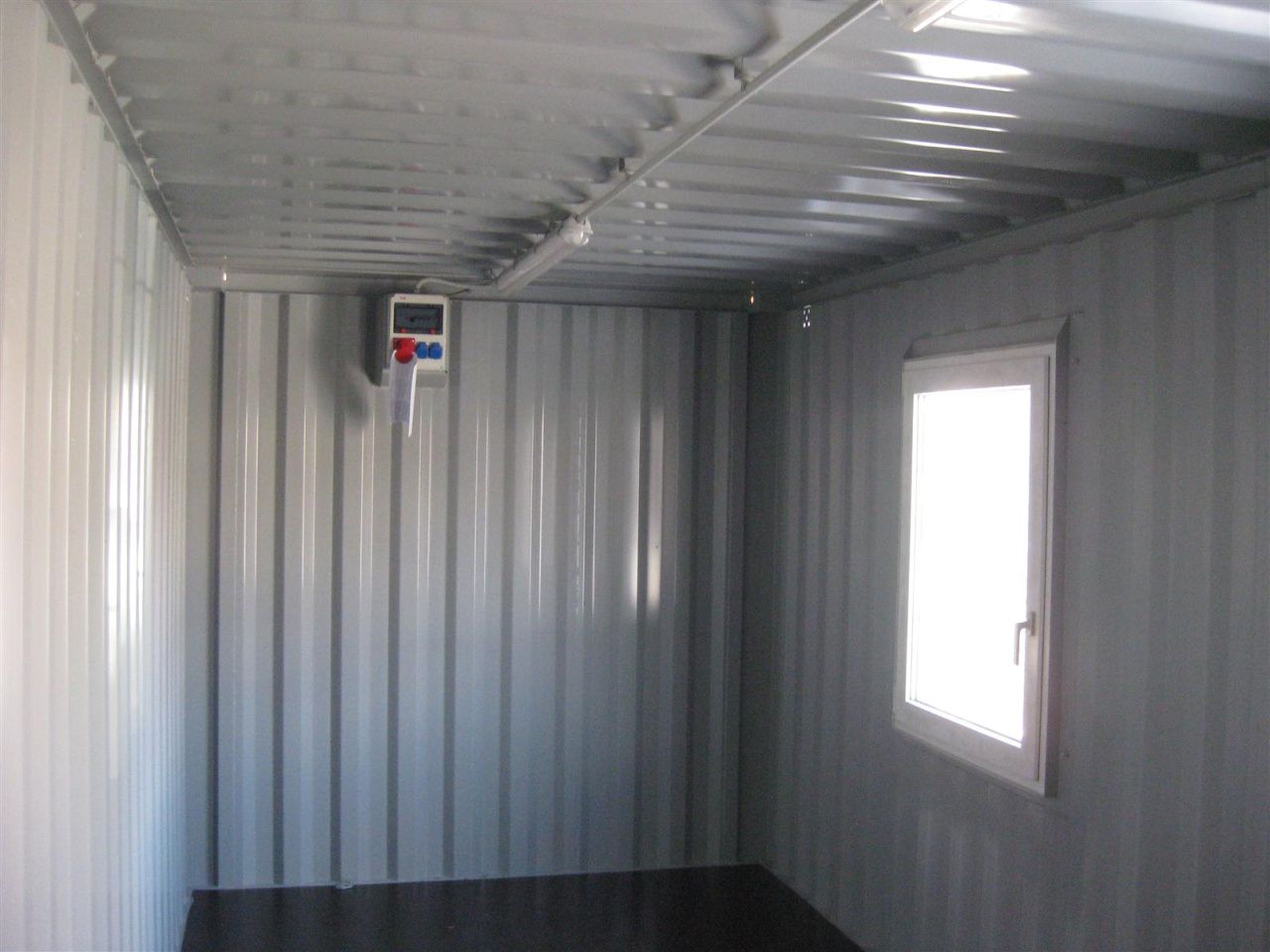 Container d'entreposage 10 pieds neuf - Disponible en 6, 8, 9, 15 et 20 pieds - Plancher bois ou acier, superposable_2