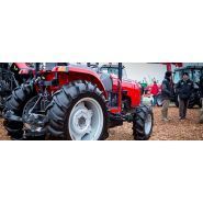 Tracteur agricole avec transmission mécanique ou hydrostatique