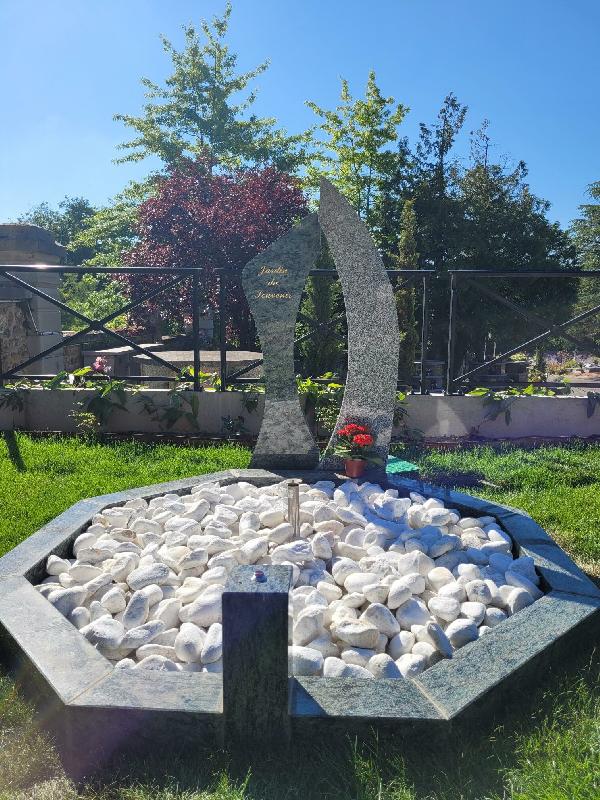 Jardins du souvenir - Lacus Regia, innovation brevetée pour la dispersion des cendres_2