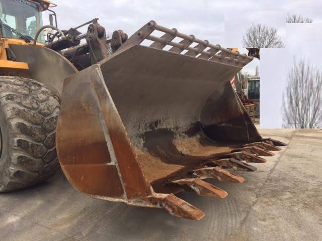 Chargeuse sur pneus volvo l 330_2