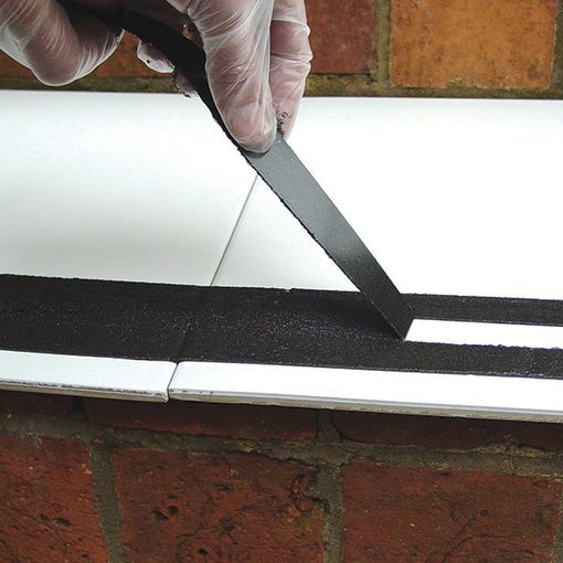 Bande antidérapante extérieure / intérieure en époxy, pour les marches - Kit de 310 ml_3