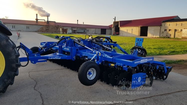 Déchaumeur à disques semi-porté 6 mètres - Landstal LST BTH 600 - neuf avec repliage hydraulique et 48 disques_2