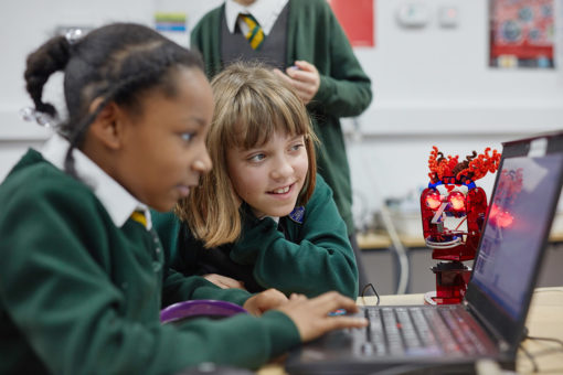 KIT ROBOT ÉDUCATIF CONSTRUCTION PROGRAMMATION TÊTE HUMANOIDE OHBOT 2.1 APPLICATION WINDOWS PYTHON SCRATCH + CAPTEURS_2