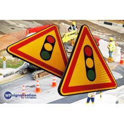 Panneau de signalisation AK17 - danger feux tricolores réglant une circulation alternée_2