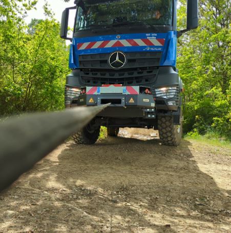 Kit treuil face avant - mercedes arocs KITAVANT1_2