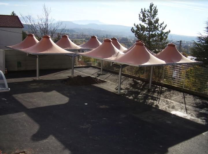 Préau pour école primaire UNO - 25 m² sur poteau déporté en acier galvanisé_2