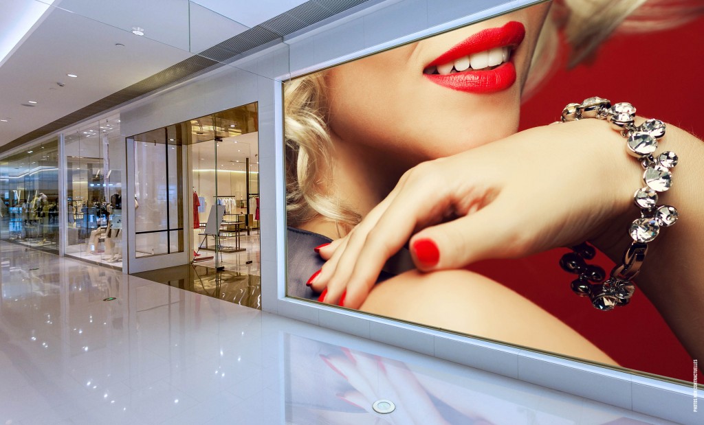 Écran géant sur-mesure à LED SMD pour centre commercial et retail - signalétique et affichage dynamique_2