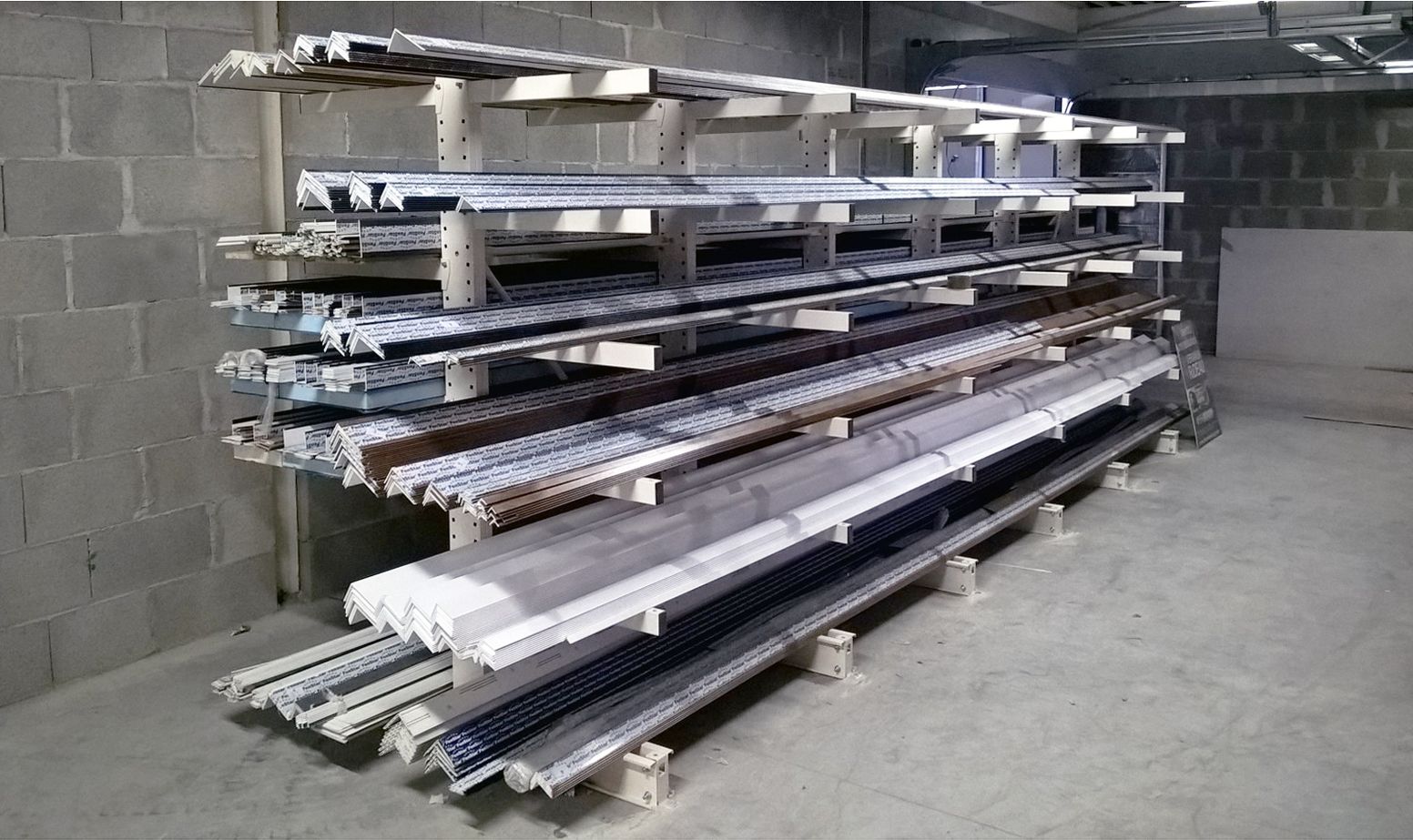 Rayonnage cantilever MiniCANT - stockage manuel - hauteur 1500 à 3000 mm - charges jusqu'à 800 kg par face_2