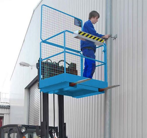 Manutention et stockage industriel - appareils et accessoires pour chariot élévateur - conteneurs pour matières dangereuses_2