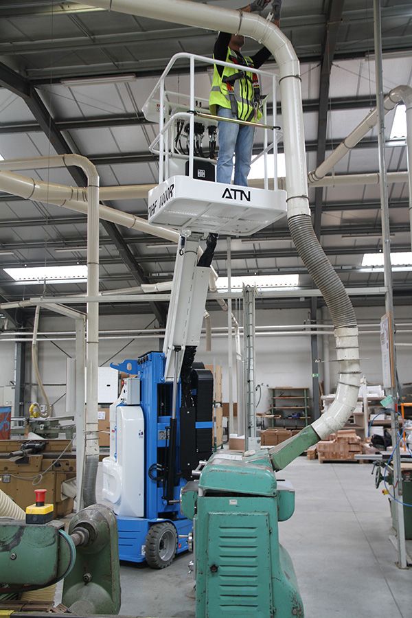 Machine de levage pour une charge utile de 200 kg en intérieur
