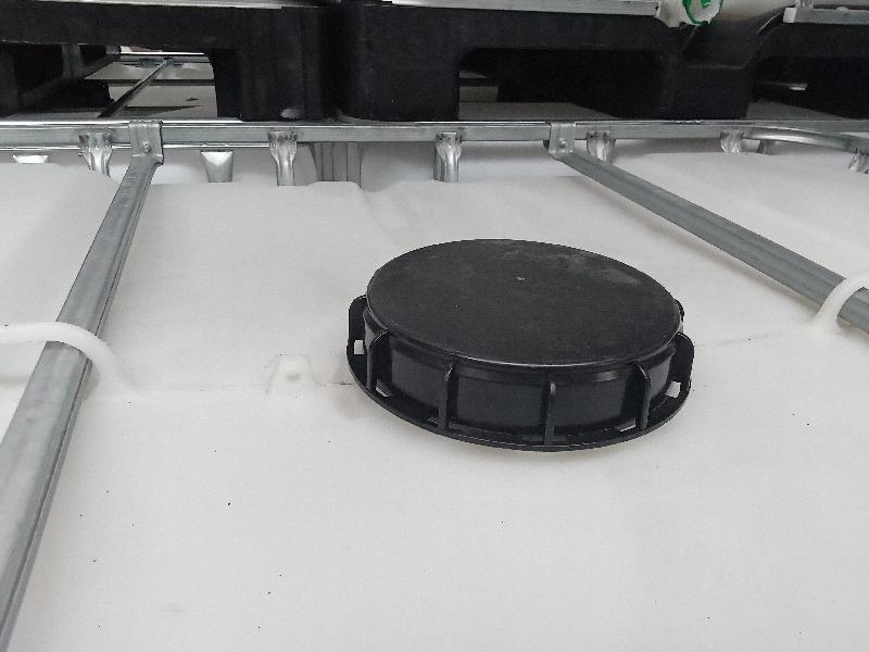 Cuves IBC 1000 L. De réemploi -palette bois_2