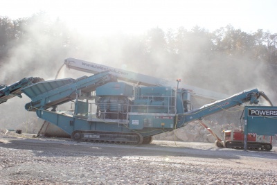 Concasseur giratoire sur chenilles Powerscreen Maxtrak 1300 avec système de déblocage hydraulique_2