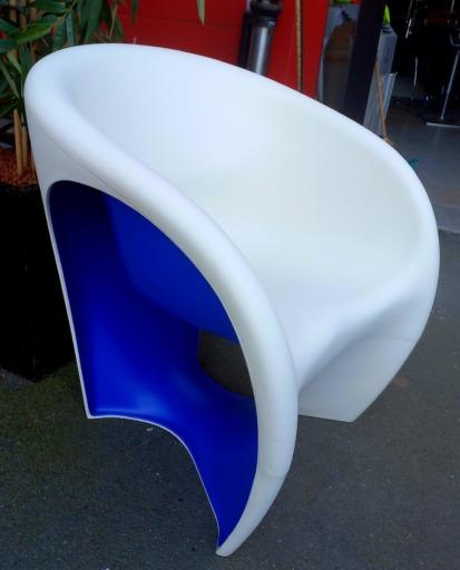 Fauteuil MT1 de Driade d'occasion - Design Ron Arad - Polyéthylène - Intérieur/Extérieur - 2005_2