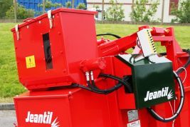 D 2400 sp - désileuse semi-portée - jeantil-  longueur intérieure caisse 1.60 m_2