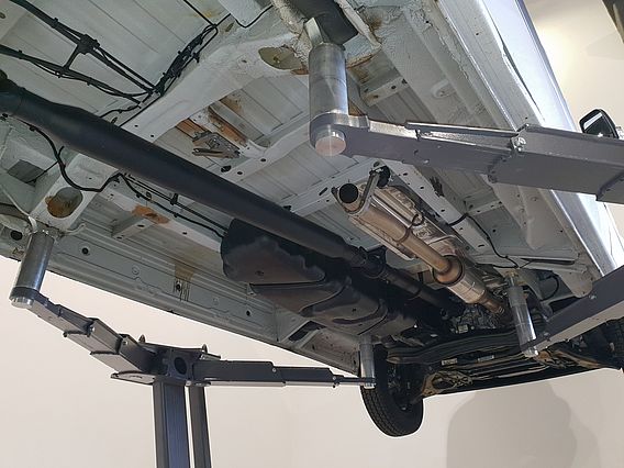 Pont élévateur mobile fonctionnant sur batteries 24V