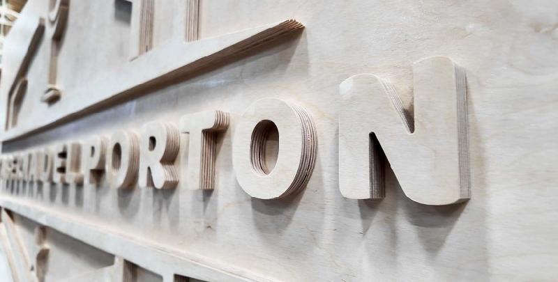 Panneau d'enseigne en bois vintage - style rétro sans lumière_2