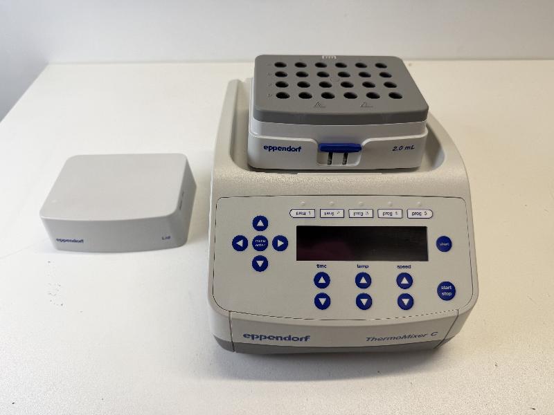 Bain chauffant à sec Eppendorf Thermomixer C_2
