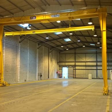 Portique de levage - Fayat Entreprise T.P. - Conception sur mesure pour structures non porteuses_2