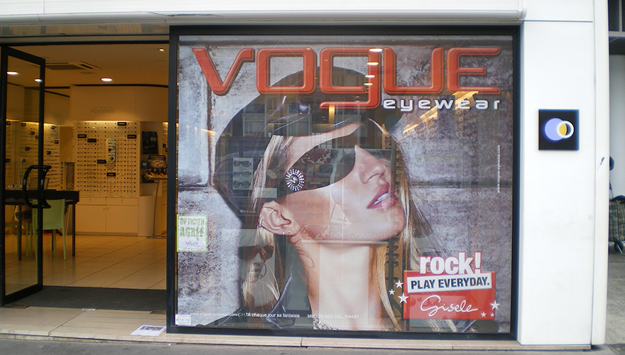 Adhésif microperforé - Solution idéale pour la publicité sur vitrine avec visibilité extérieure et intimité intérieure_2