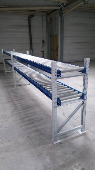 Convoyeur à rouleaux - châssis acier - rouleaux zingués Ø50 mm - capacité 50-120 Kg/m_2