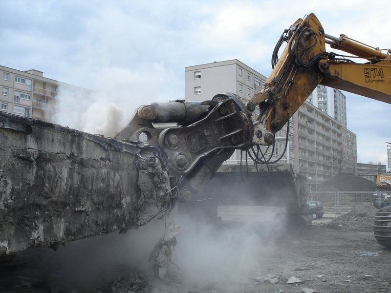 Pince de demolition hc pelles 2 à 165 tonnes_3