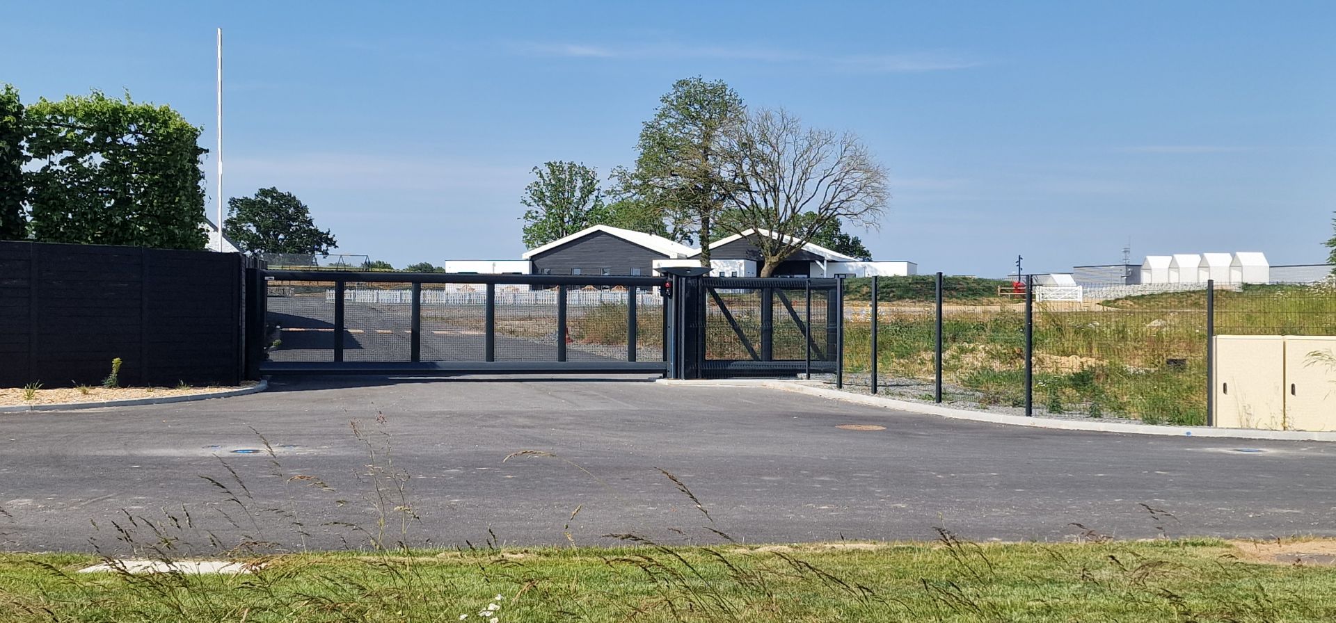 Portail autoportant rapide Ulmalu® 800 Rapid 50 - contrôle d'accès intensif - passage 4 à 8 m - motorisation industrielle_2