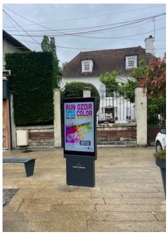 Totem lumineux outdoor LCD d'informations - haute luminosité - affichage digital moderne_2