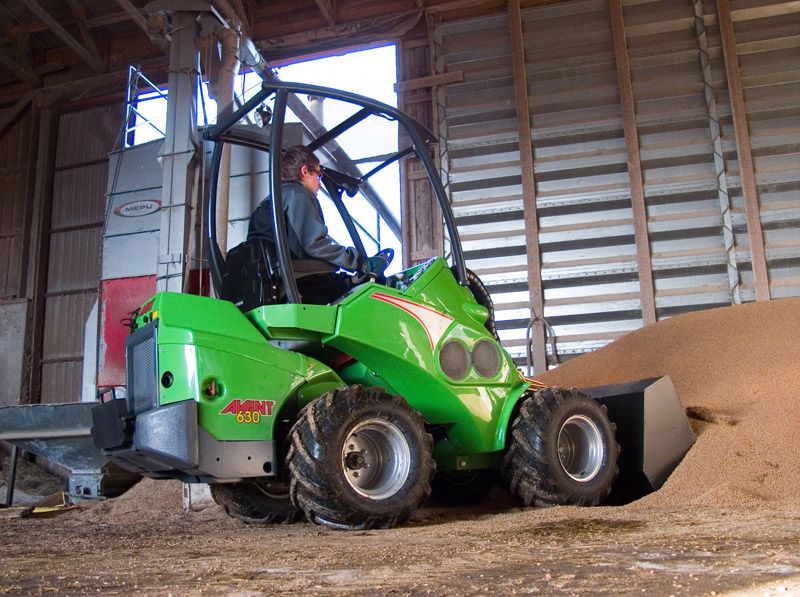 Godet à basculement Avant Tecno - Capacité : 150 à 350 L - Hauteur de basculement jusqu'à 3300 mm_2