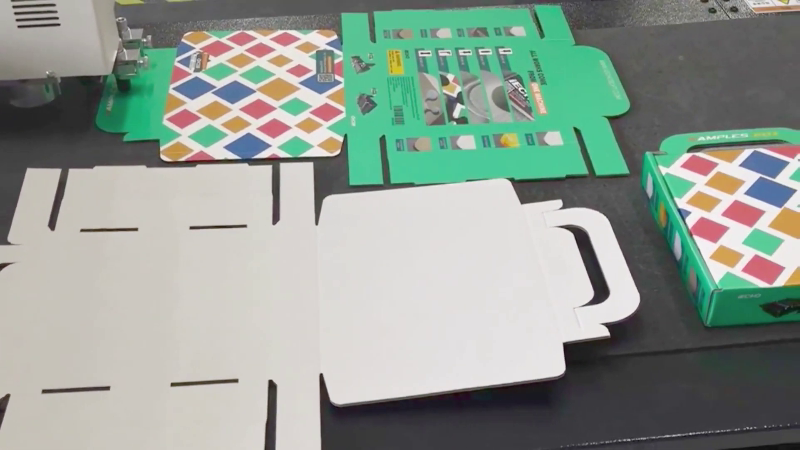 Table de découpe automatique jusqu'à 6 mm avec outil oscillant électrique - TOSINGRAF ADC 5070 plus_2