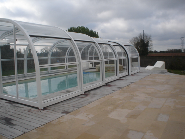 Abri piscine haut télescopique manuel en aluminium - manipulation facile - ouverture centrale_2