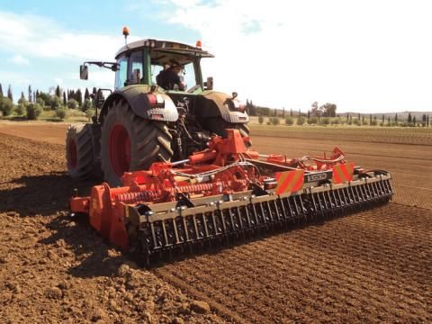 GPV 380 à 500 - Fraises et herses rotatives Vigolo - Largeur 3800 à 5000 kg - Transmission par engrenages et réglage hydraulique_2