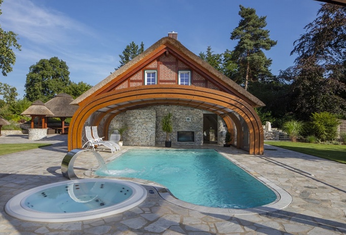 Abri piscine haut adossé / télescopique / motorisé / en bois_2