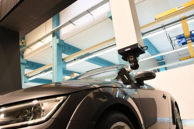 Machine tridimensionnelle à coussin d'air sur poutre de guidage - balayage sur 3 ou 5 axes - Série LHF pour pièces volumineuses_2