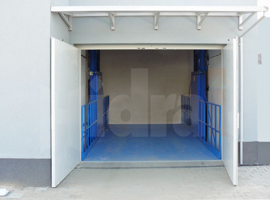 Monte-charges industriel pour transport vertical de marchandises