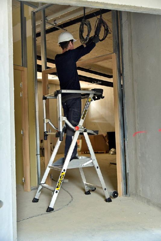 Plate-forme individuelle roulante 2 marches à hauteur fixe - sans stabilisateur - Masterguard_2