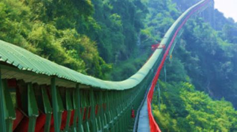 Convoyeur en auge pour assurer la liaison entre la matière première et l'usine_3