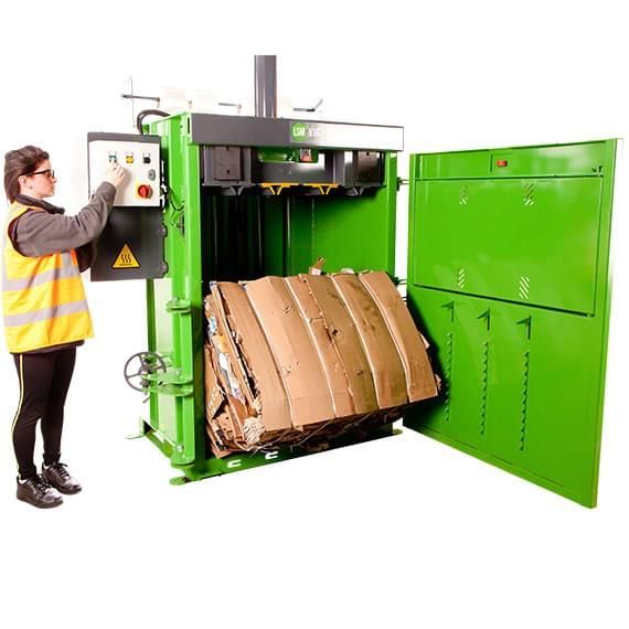 Presse à balles haute capacité V16 pour les déchets de l'industrie - Compactage intensif pour environnement exigeant._0