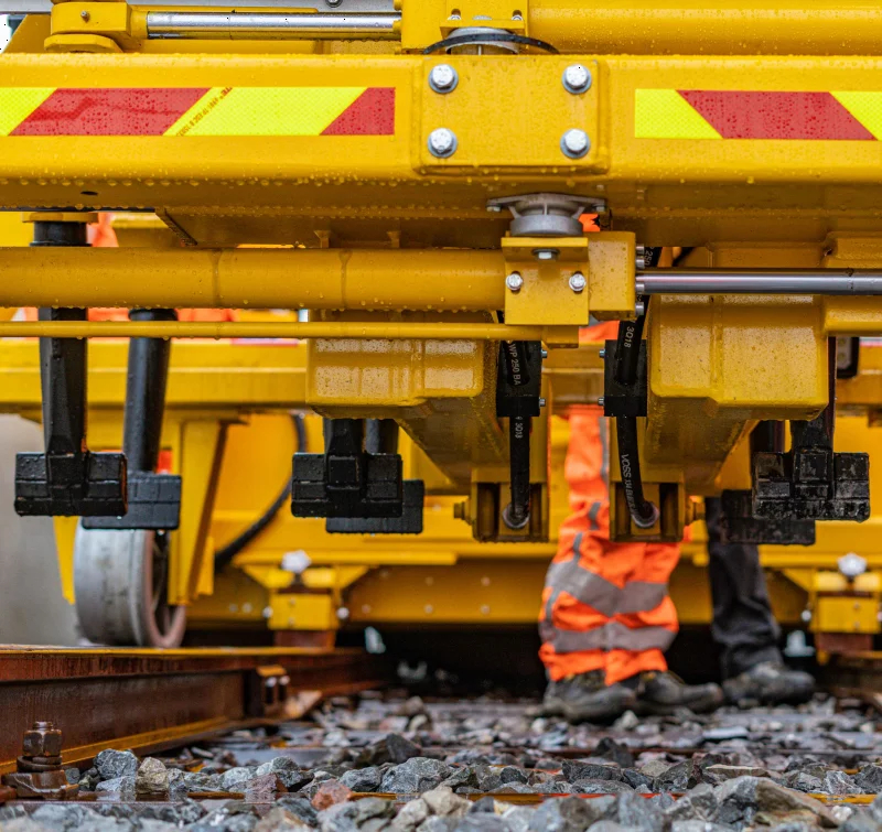 Bourreuse de haute précision pour ballast, poids de 2'820 kg