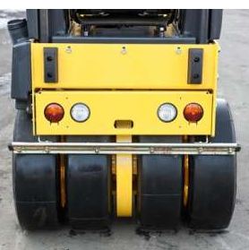 Rouleau tandem vibrant articulé - BW 100 ACM 5 Bomag - Compact, puissant et économique_2