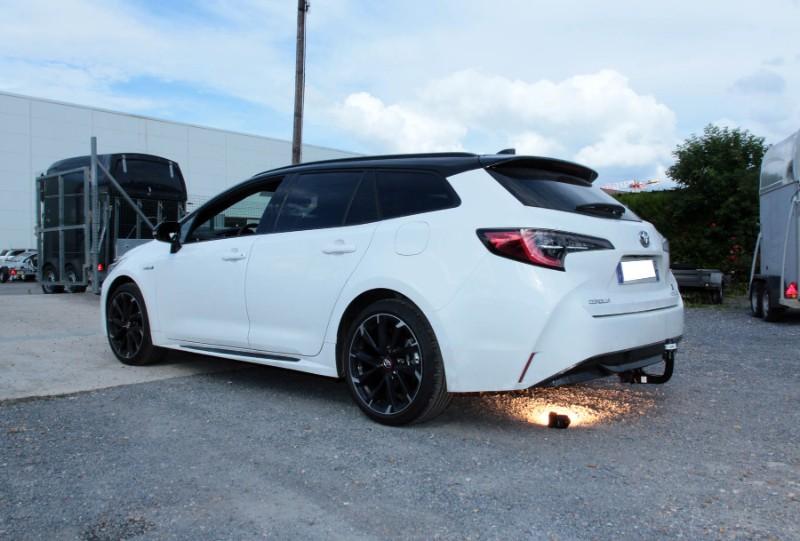 Attelage toyota corolla touring sport hybride type e21