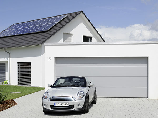 Porte de garage sectionnelle Teckentrup - anti-effraction, sans rainure, très stable et isolée thermiquement - 40 mm d'épaisseur_2