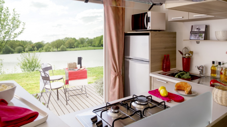 Mobil home avec lits gigognes, lit parental et nombreux rangements