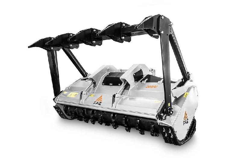 Broyeurs à transmission hydraulique 200/U/PM - Pour véhicules spéciaux - de 180 à 300 ch_2