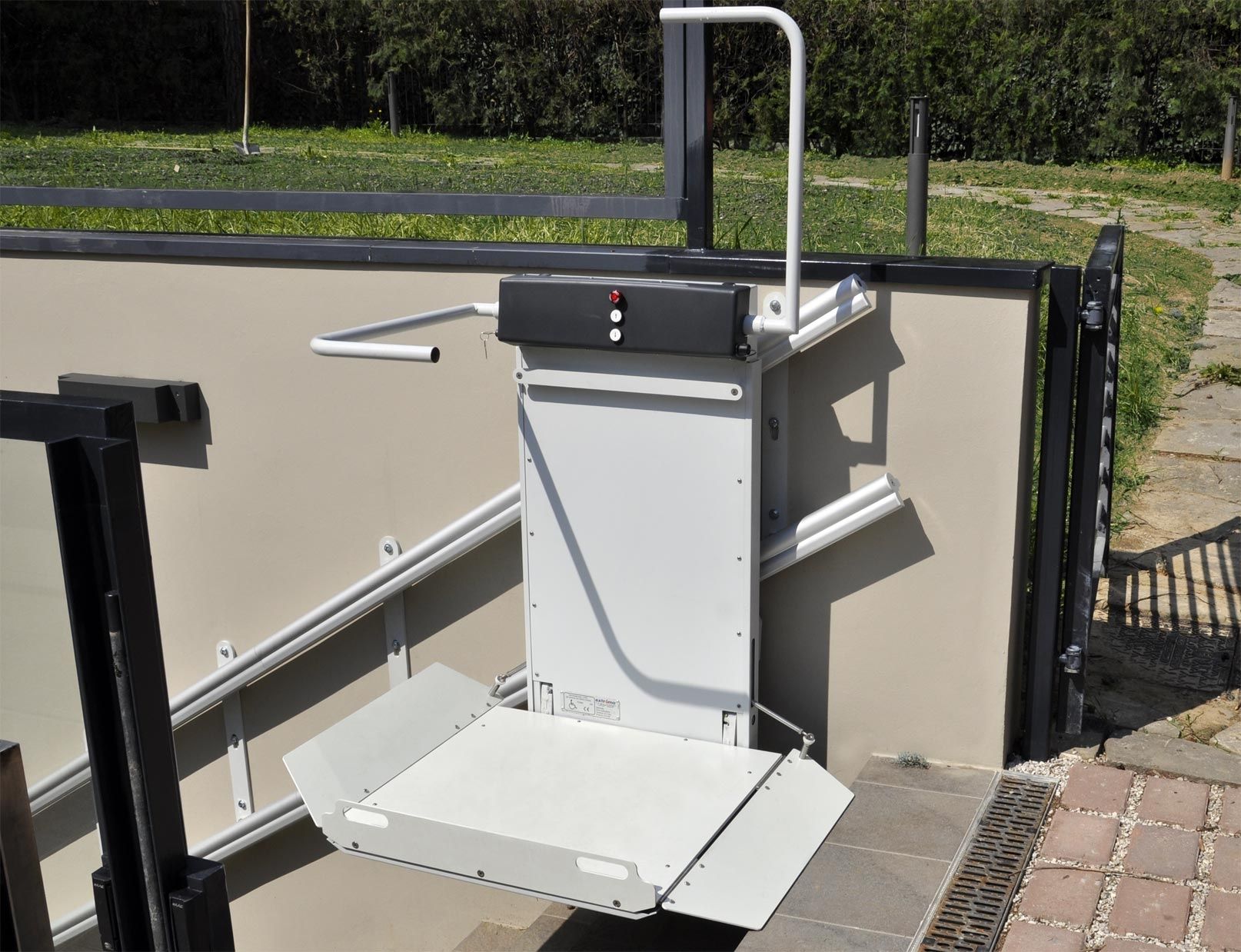 Plateforme monte-escaliers (pour escaliers droits) logic_2