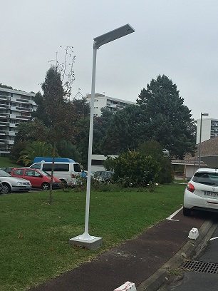 Spot solaire ARL-S003 15W - 1500 lumens - Détecteur de présence - IP67 - Autonomie 24h_2