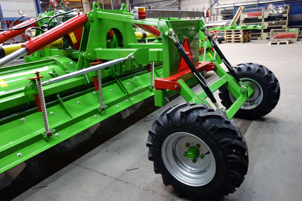 Fraise repliable avec options de rangs 75 à 90 cm