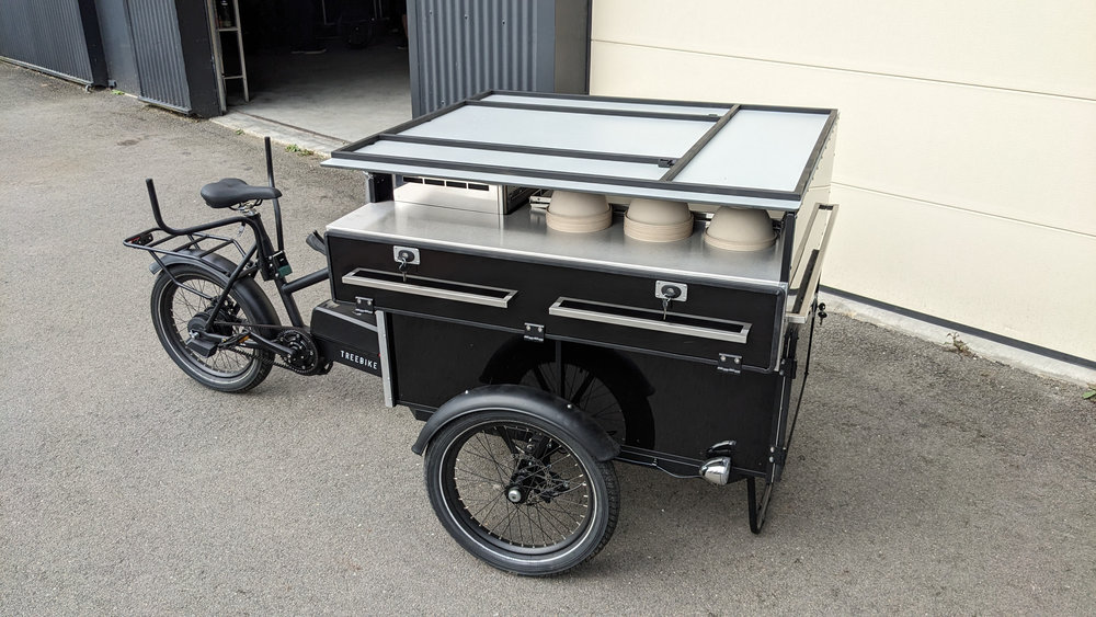 Triporteur street-food pour une restauration simple et qualitative lors d'événements, animations de quartier_2