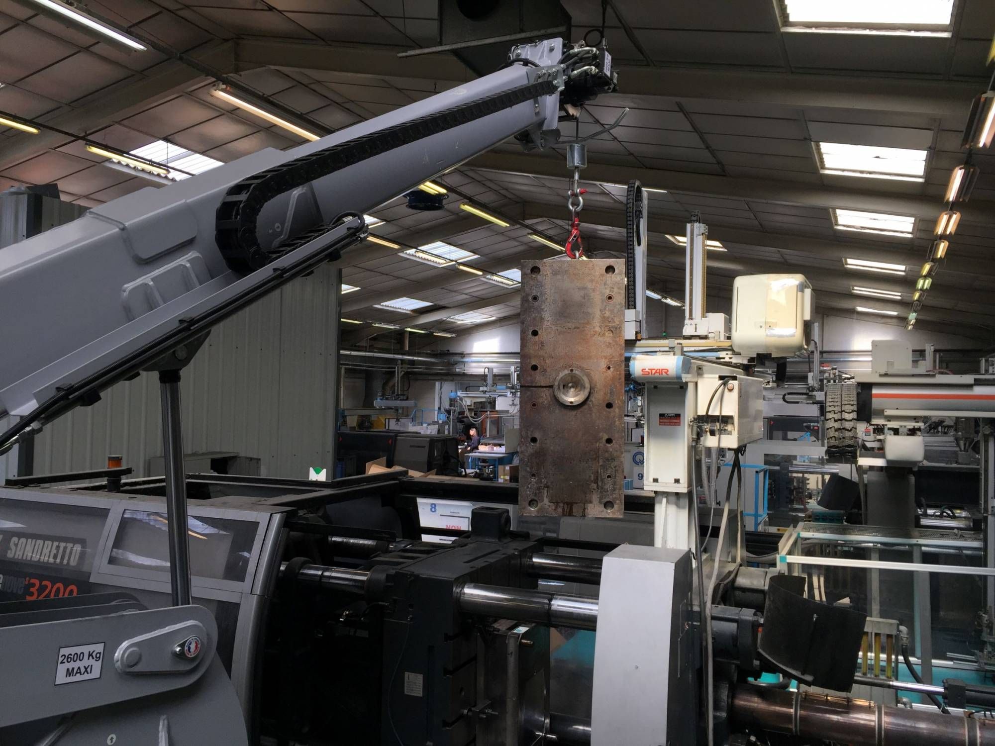 Mini-grue électrique 35MT 3x1 FCT - Mobilev Cranes - 3500 kg - Pour plasturgie et changement de moules_2