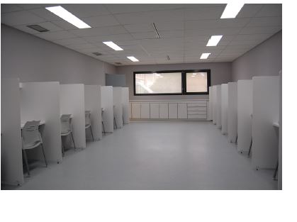 Cabines d'analyses sensorielles modulables en panneaux de résine de synthèse - mono-poste ou multi-postes - SYNTHESE_2